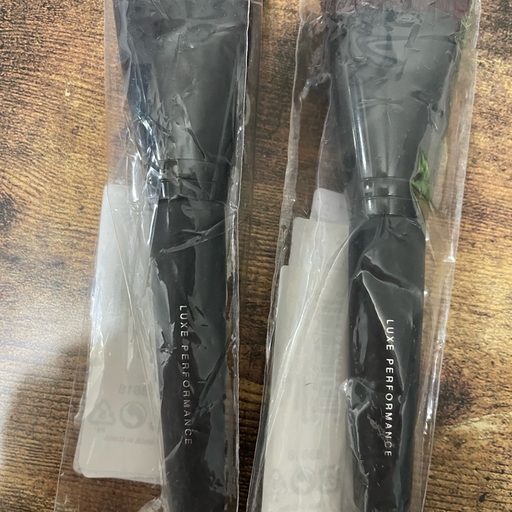 bareMinerals Luxe Performance Makeup Brushes - Black